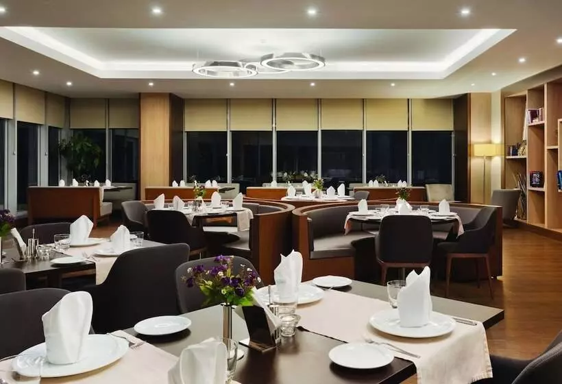 Hotel Ramada Encore Istanbul Bayrampasa