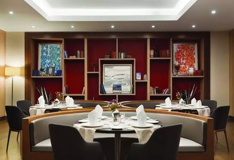 Hotel Ramada Encore Istanbul Bayrampasa