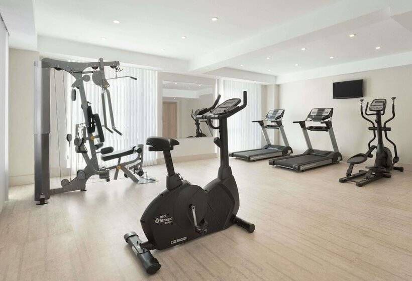 Hotel Ramada Encore Istanbul Bayrampasa