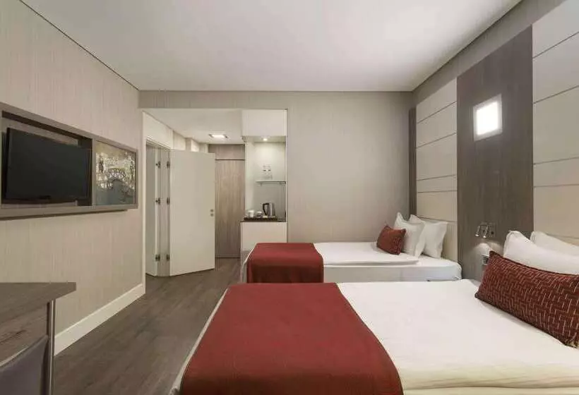 Hotel Ramada Encore Istanbul Bayrampasa