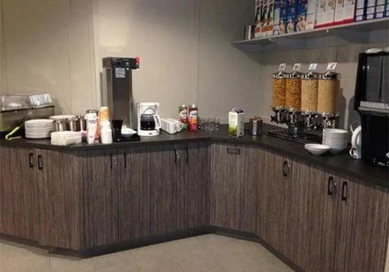 酒店 Rodeway Inn Schefferville