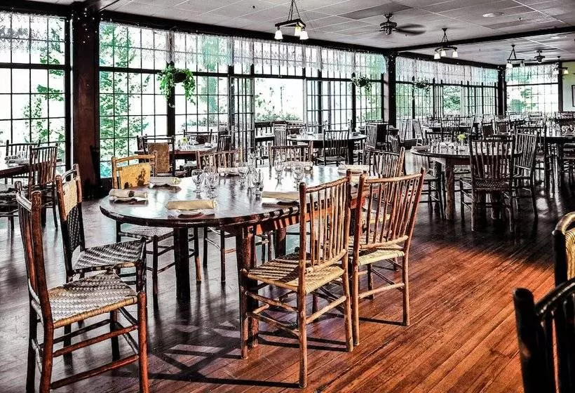 Otel The Historic Crags Lodge