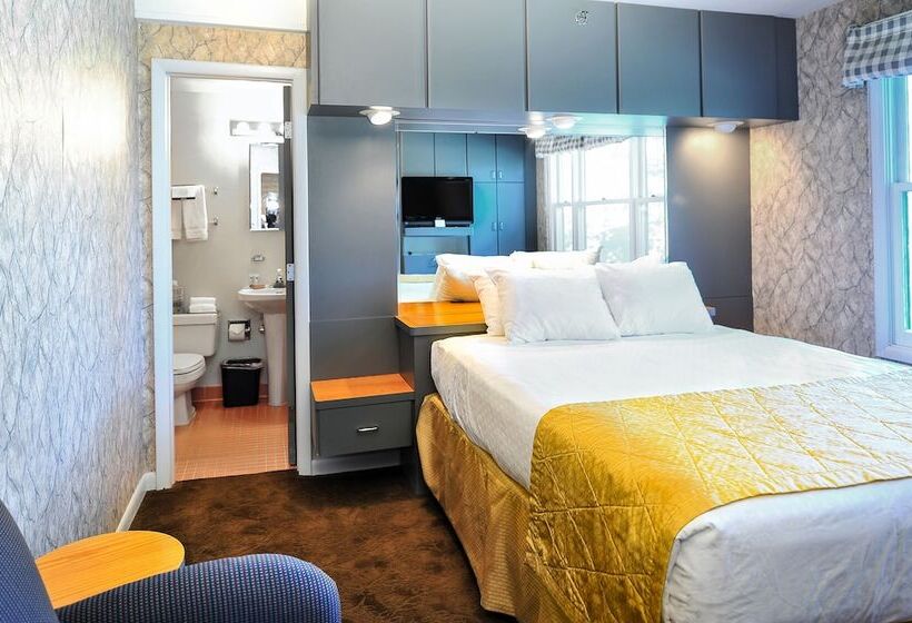 هتل The Historic Crags Lodge