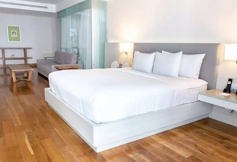 Hotel The Stones   Legian, Bali   Marriott Autograph Collection