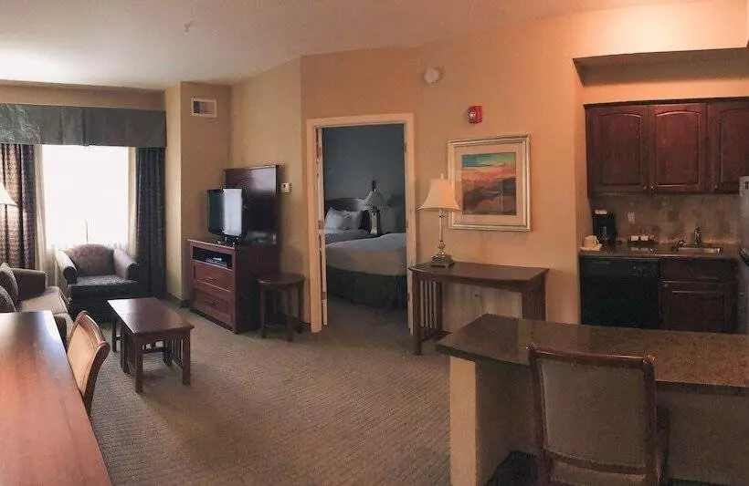 호텔 Westay Suites   Covington/mandeville