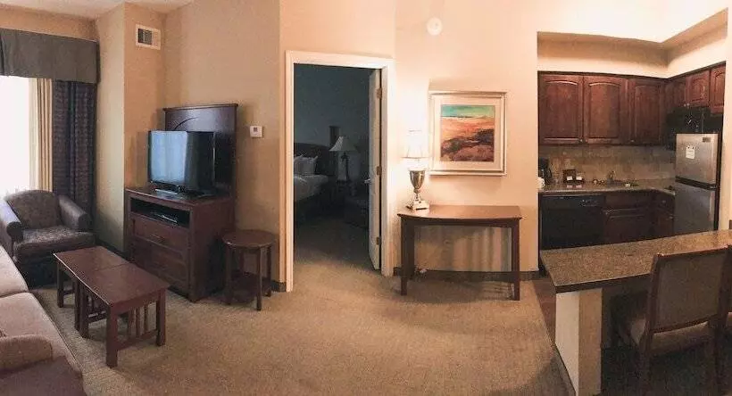 호텔 Westay Suites   Covington/mandeville