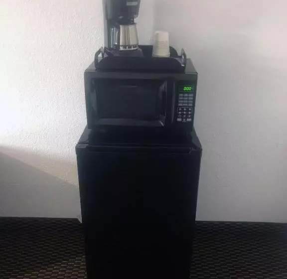 ホテル Westward Inn