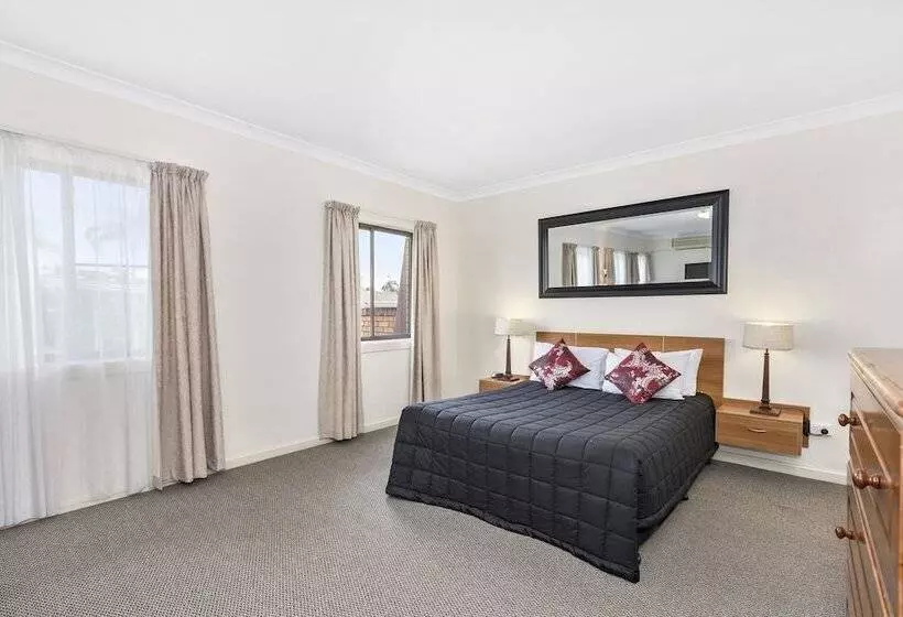 Comfort Inn Centrepoint Motel