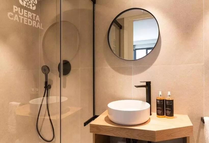 Puerta Catedral Suites