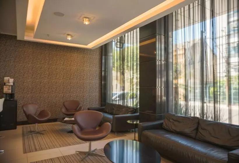 Hotelli Açores Premium 5 Minutos Do Moinhos De Vento