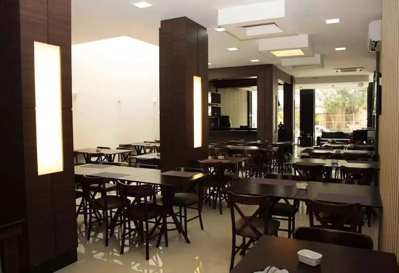 Hotelli Açores Premium 5 Minutos Do Moinhos De Vento