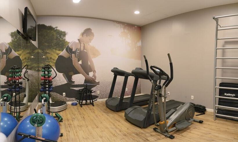 هتل Açores Premium  5 Minutos Do Moinhos De Vento