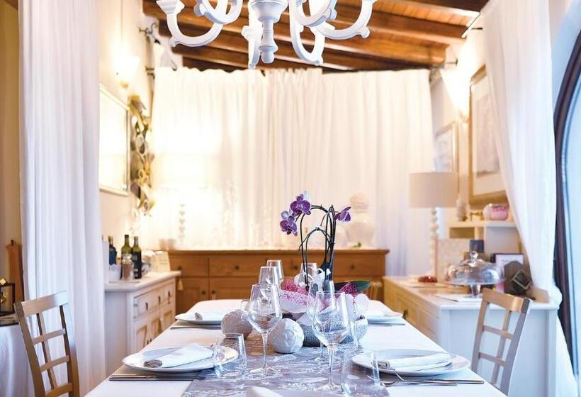 فندق Baia Del Porto