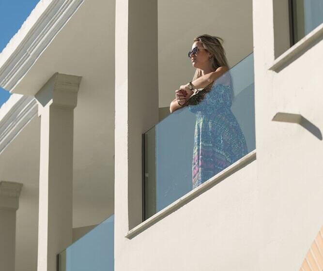 호텔 Club Zante Plaza