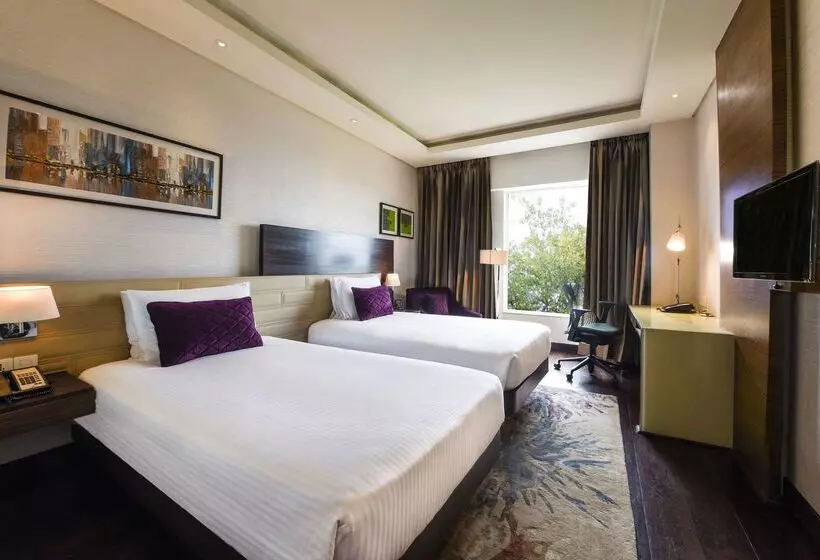 Hotel Doubletree By Hilton Gurugram Baani Square
