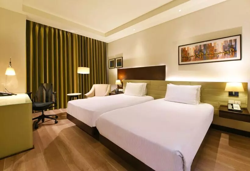 Hotel Doubletree By Hilton Gurugram Baani Square