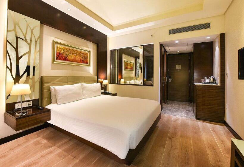 Otel Doubletree By Hilton Gurugram Baani Square