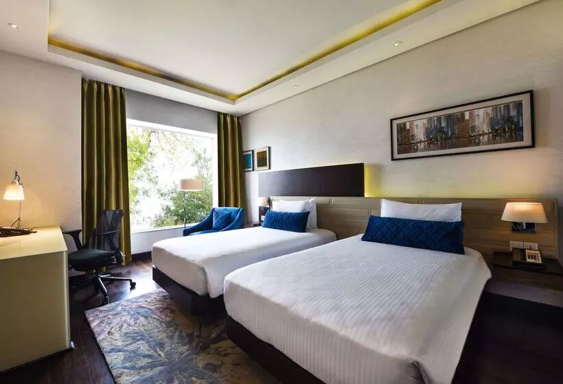 Hotel Doubletree By Hilton Gurugram Baani Square