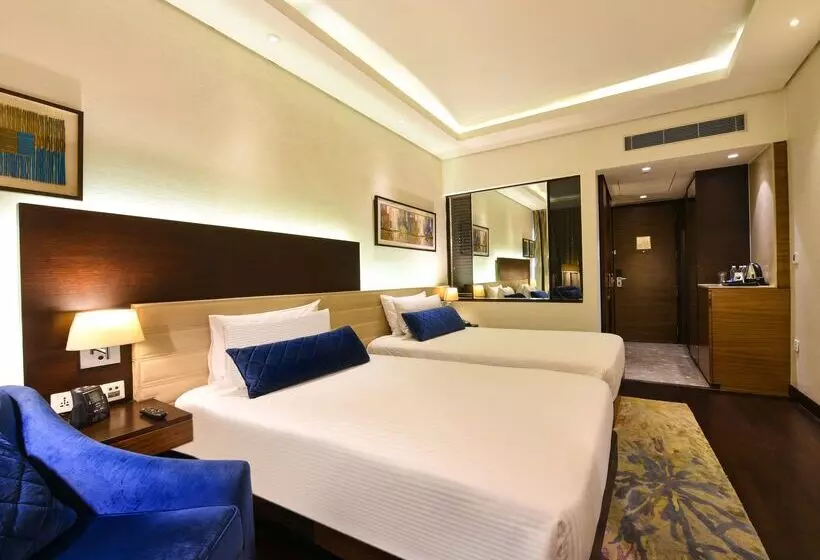 Hotel Doubletree By Hilton Gurugram Baani Square