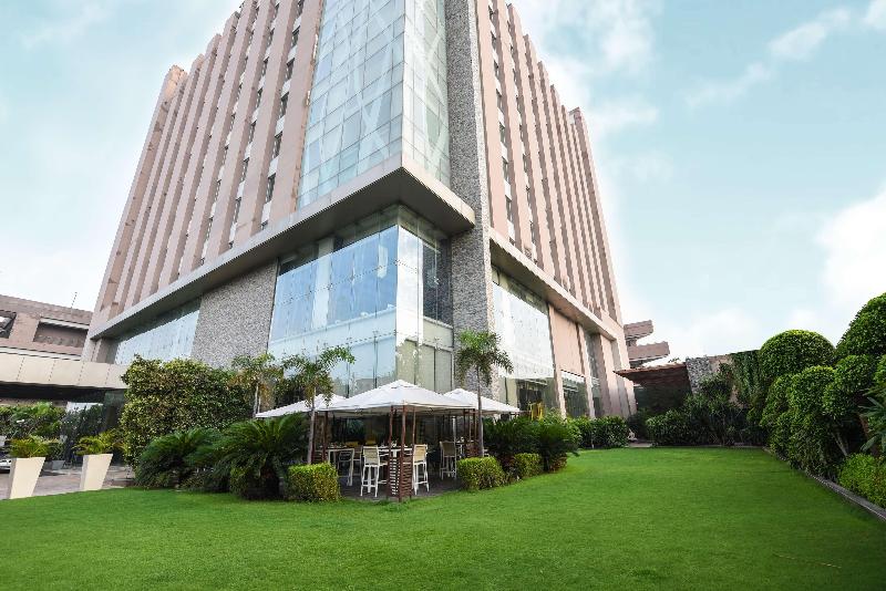 Otel Doubletree By Hilton Gurugram Baani Square