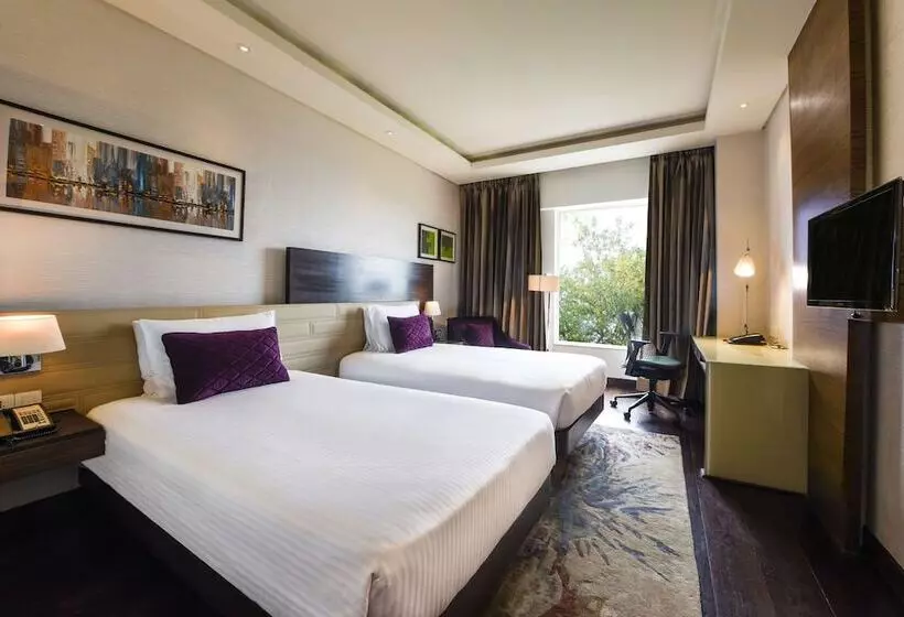 Hotel Doubletree By Hilton Gurugram Baani Square