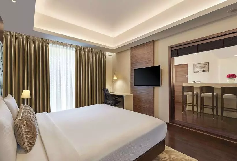 Hotel Doubletree By Hilton Gurugram Baani Square