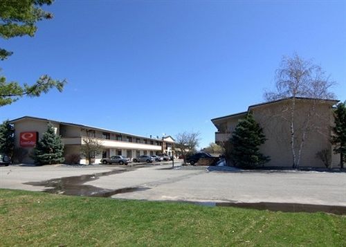 Отель Econo Lodge