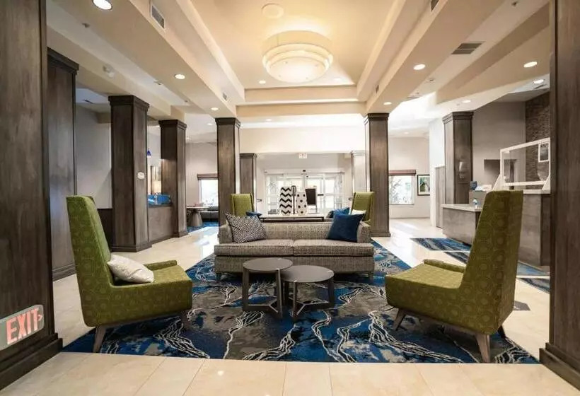 هتل Fairfield Inn & Suites By Marriott Kearney