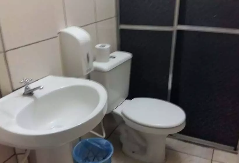 בית מלון כפרי Foz Family