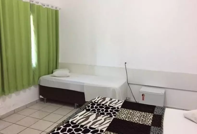 בית מלון כפרי Foz Family