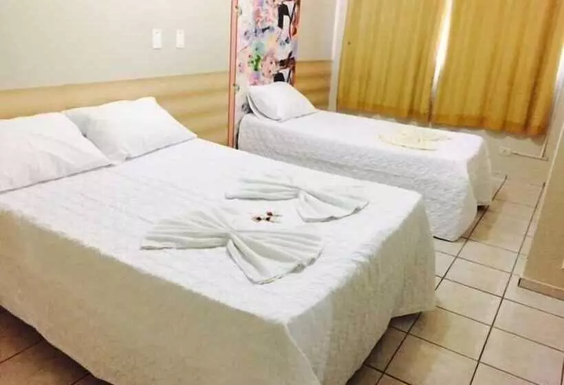 בית מלון כפרי Foz Family