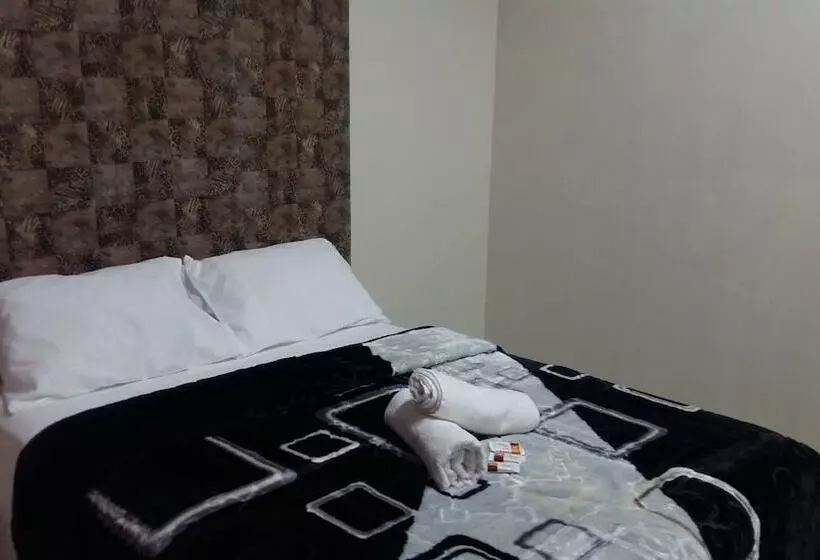 בית מלון כפרי Foz Family