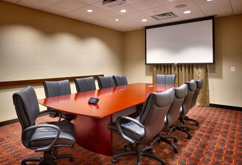 فندق Hampton Inn Omaha/west Dodge Road