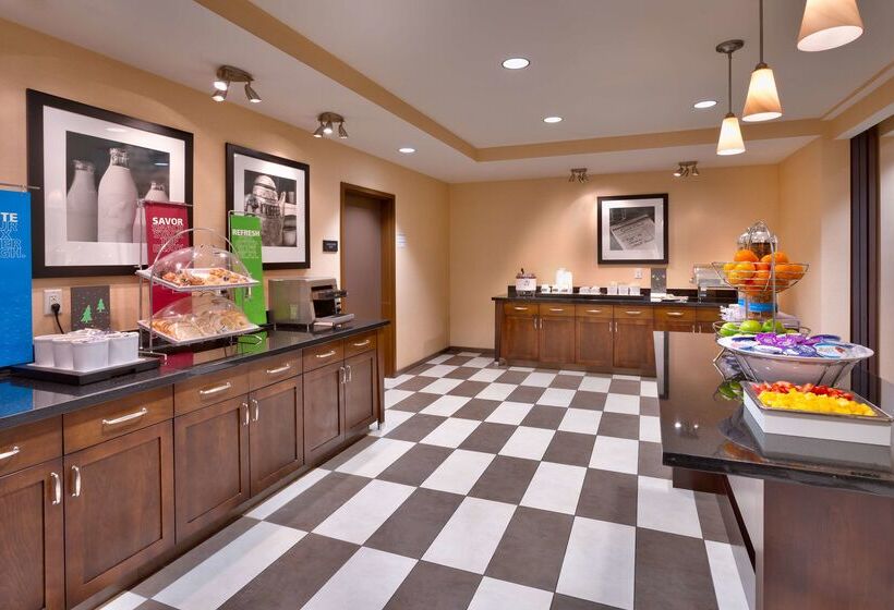 فندق Hampton Inn Omaha/west Dodge Road