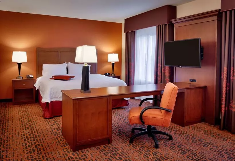 هتل Hampton Inn Omaha/west Dodge Road