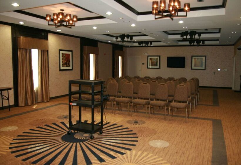 בית מלון כפרי Hampton Inn & Suites Cleburne