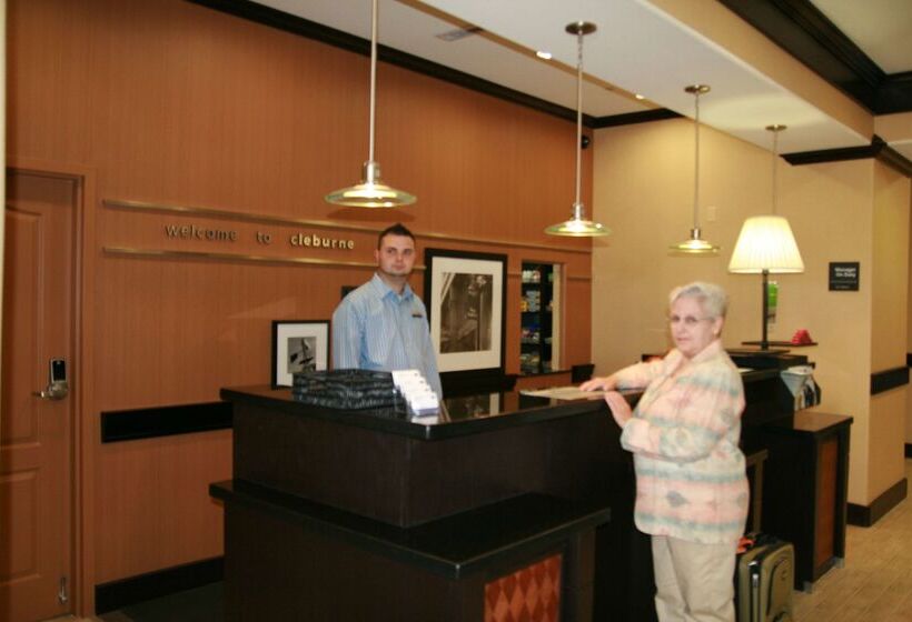 בית מלון כפרי Hampton Inn & Suites Cleburne