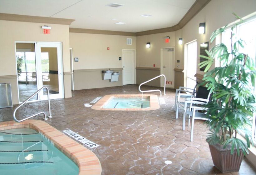 בית מלון כפרי Hampton Inn & Suites Cleburne