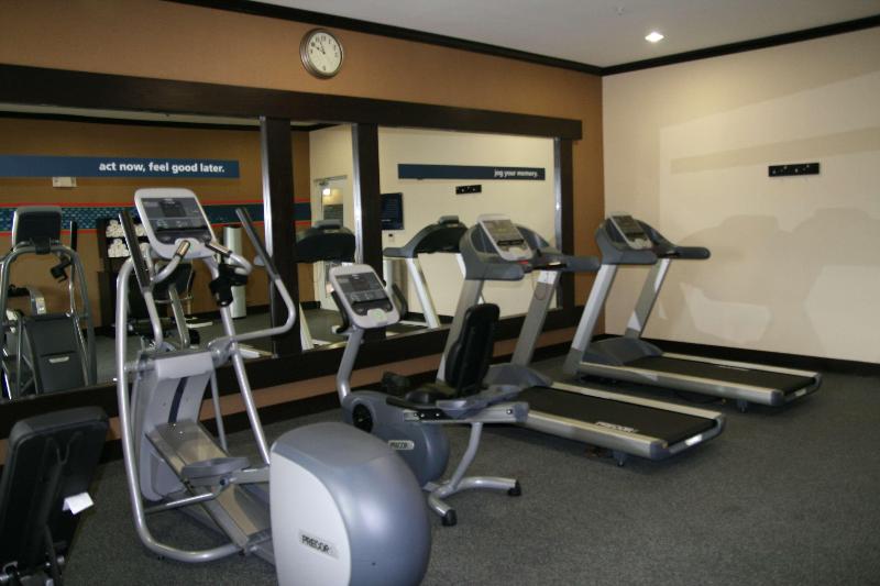 בית מלון כפרי Hampton Inn & Suites Cleburne