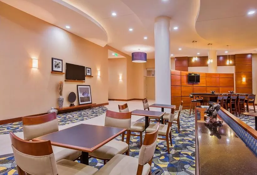 ホテル Hampton Inn & Suites Downtown Owensboro/waterfront