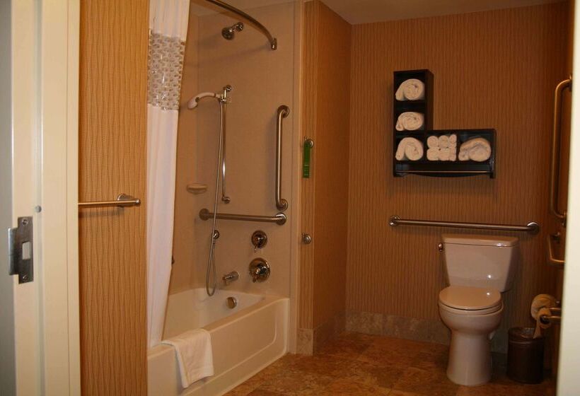 فندق Hampton Inn Union City