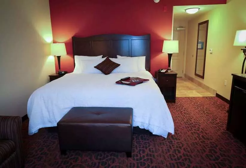 هتل Hampton Inn Union City