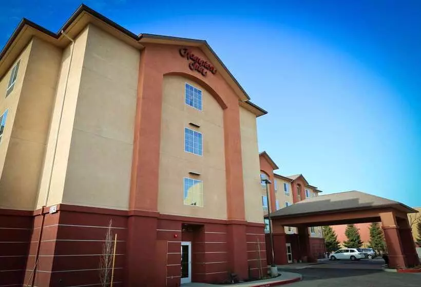 هتل Hampton Inn Union City