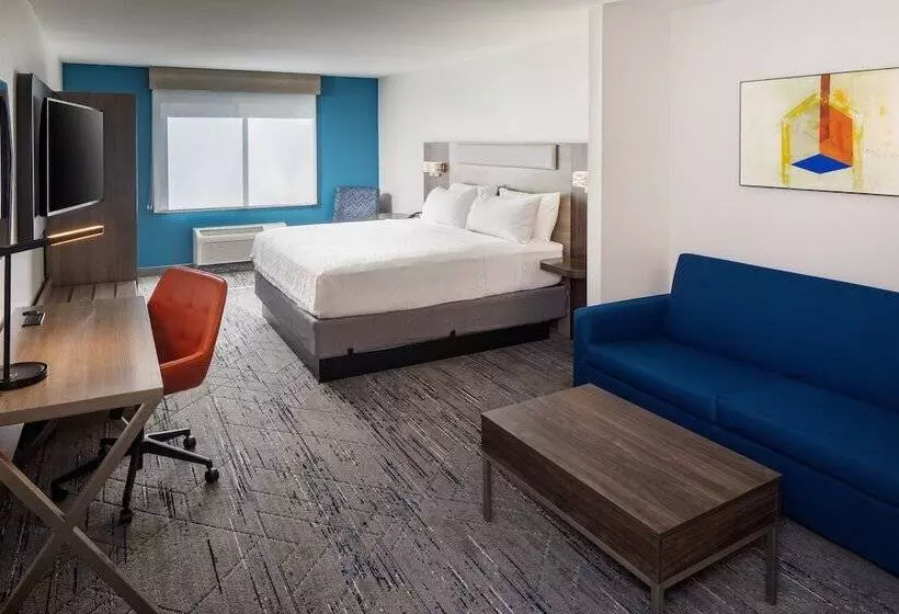 Отель Holiday Inn Express And Suites Los Alamos Entrada Park, An Ihg