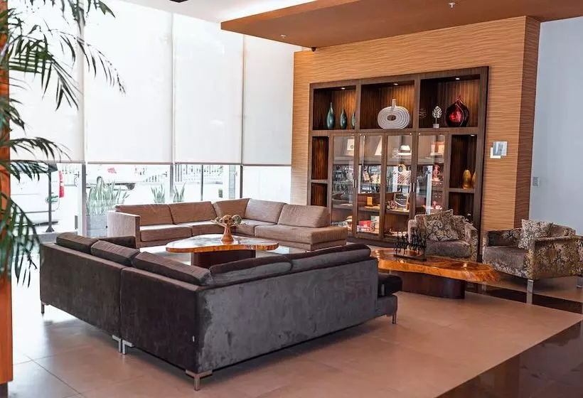 ホテル Holiday Inn Guayaquil Airport, An Ihg