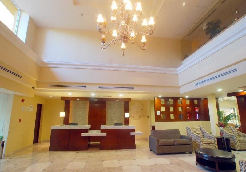 فندق Holiday Inn Monclova, An Ihg