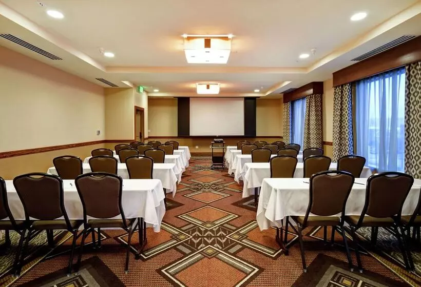 فندق Homewood Suites By Hilton Kalispell, Mt