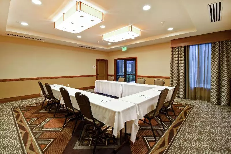 فندق Homewood Suites By Hilton Kalispell, Mt