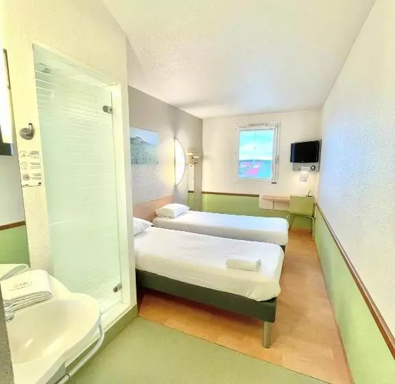 Отель Ibis Budget Cosnesurloire