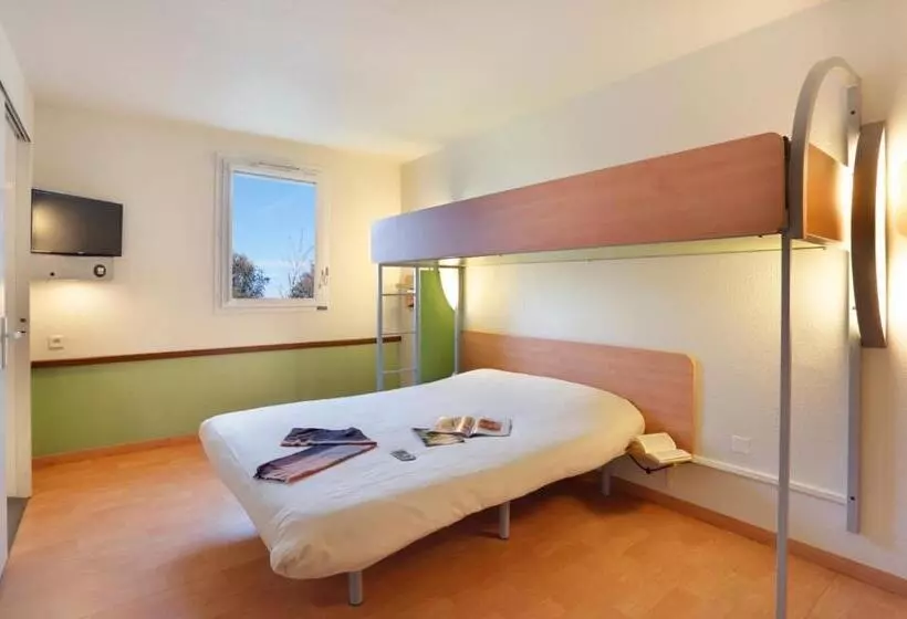 Отель Ibis Budget Cosnesurloire